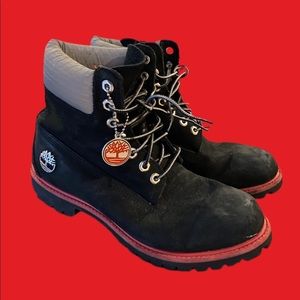 VERY RARE! Men’s Black & Ruby Timberland Boots -Size 8.5